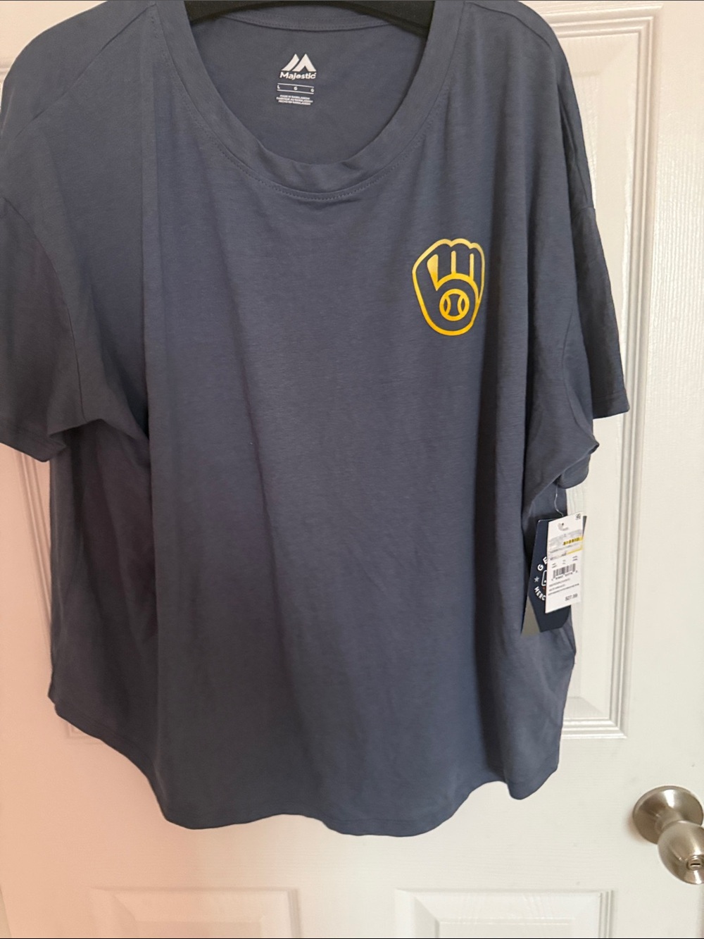 Majestic Milwaukee baseball Navy Graphic Tee with Yellow Glove Logo L NWT